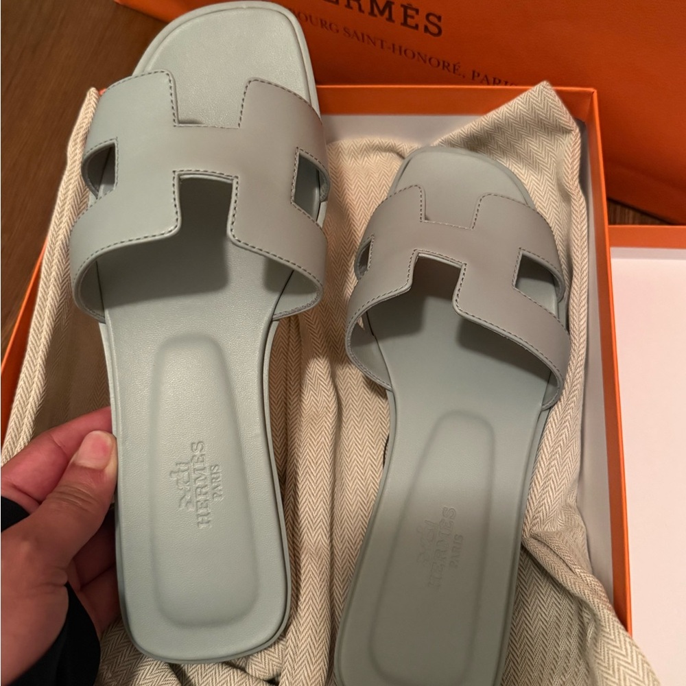 Hermes Oran Women's Sandals
